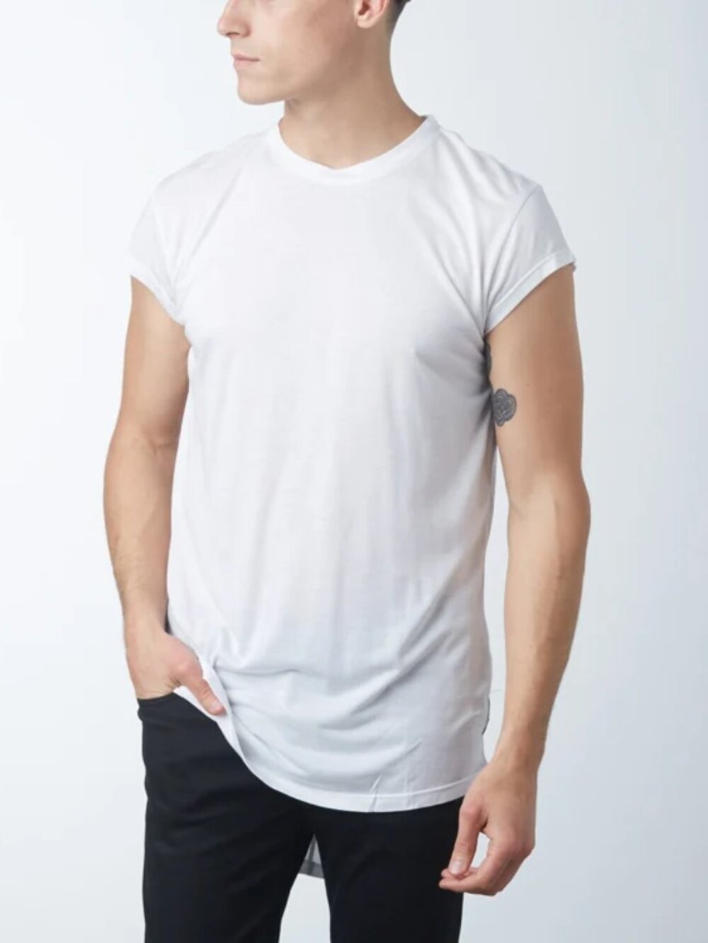 Reese De Luca White Cap Sleeve Jersey T-Shirt with Elongated Back/15754